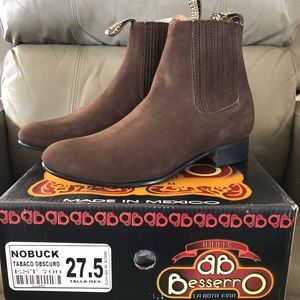 Men’s suede half boot size 8.5